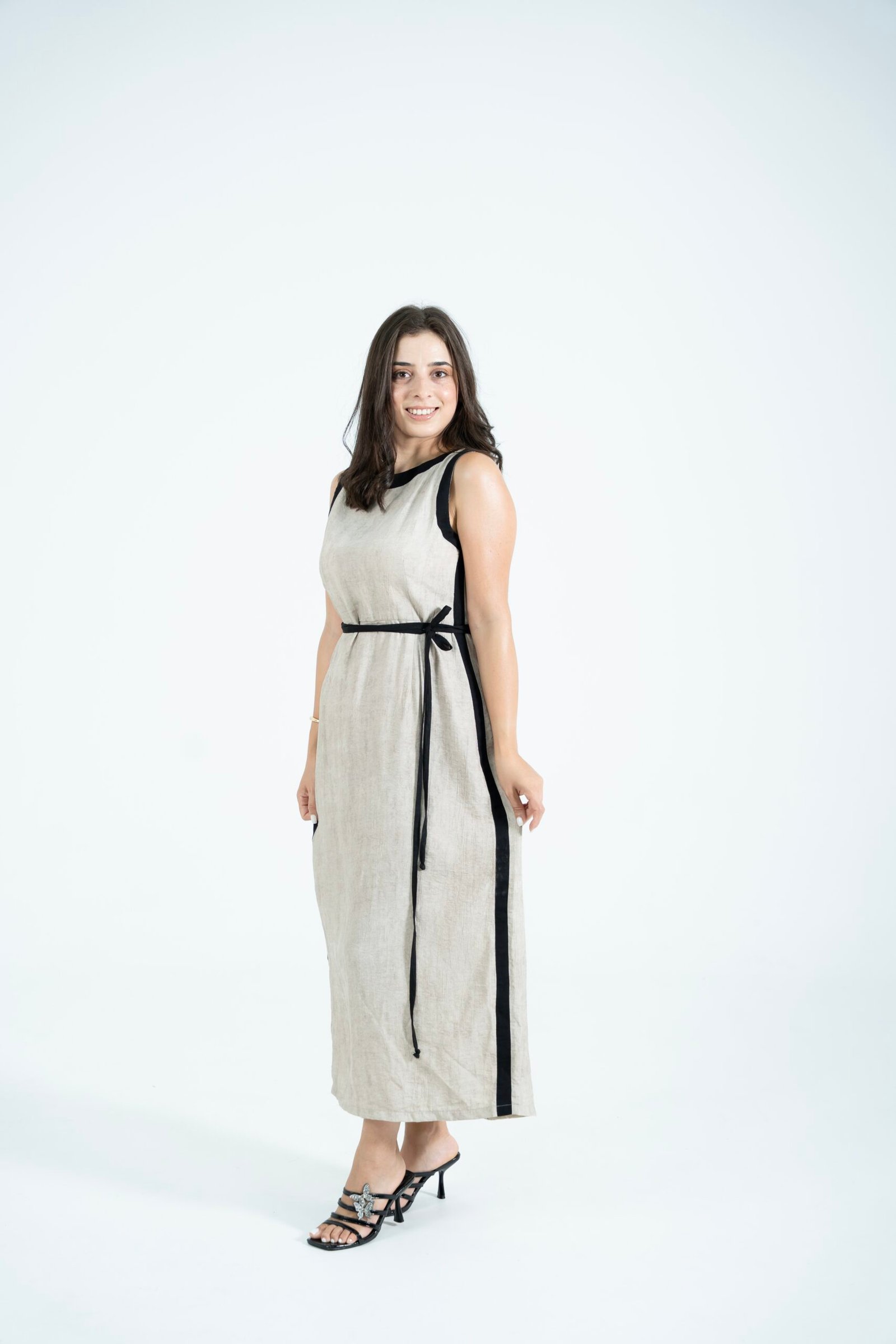 Timeless Dress – Image 2
